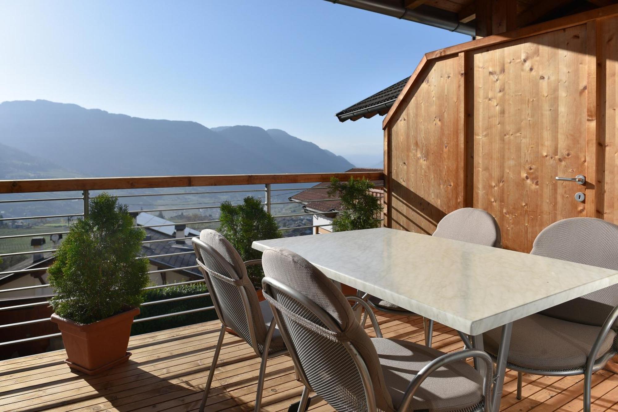 Haus Rosengarten Tirolo Exterior foto